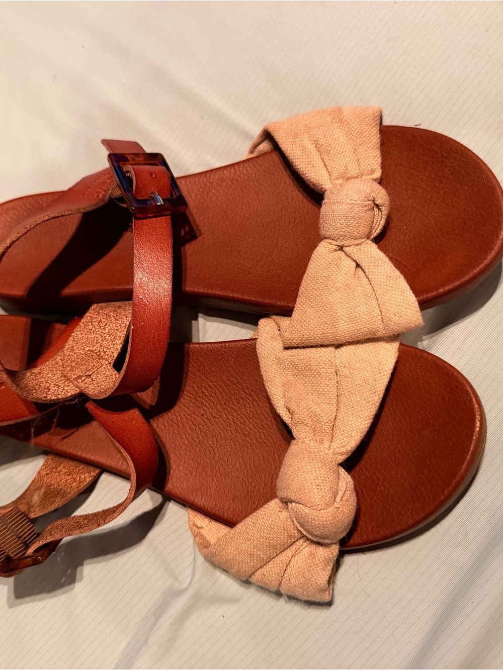 Women’s Knot-Front Tan Strappy Sandals